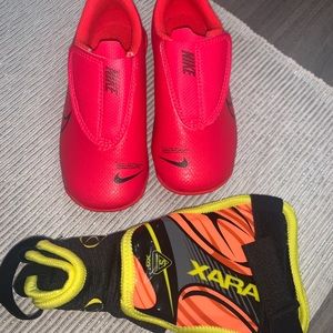**SOLD**Nike toddler soccer shoes